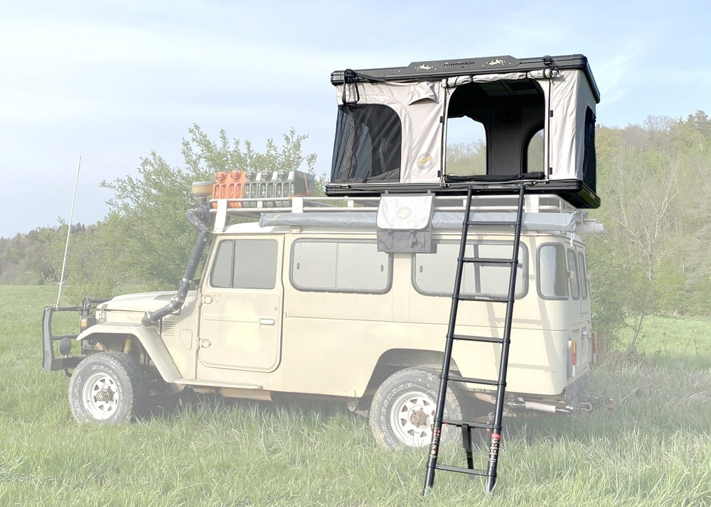 Mahi Mahi hard shell roof tent