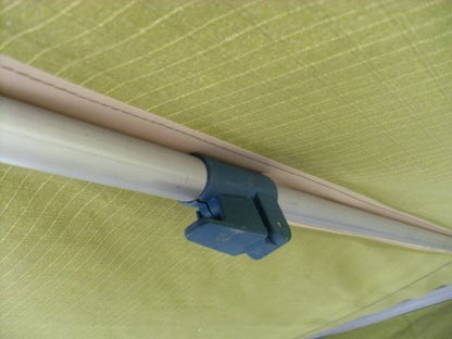 Teleskopstange des Vorbaus beim Anhängerzelt