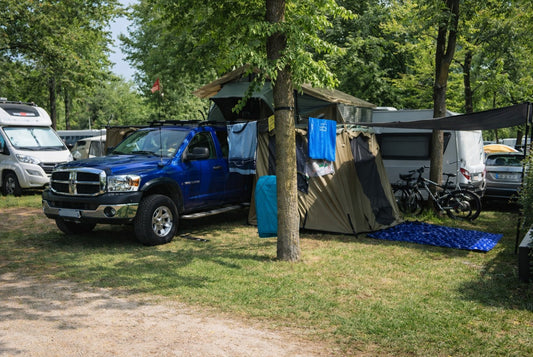 Dachzeltabenteuer in den österreichischen Alpen