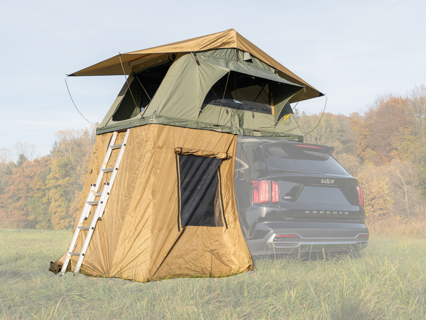 Vorzelt an Tanami Ultra Light montiert auf Kia Sorento