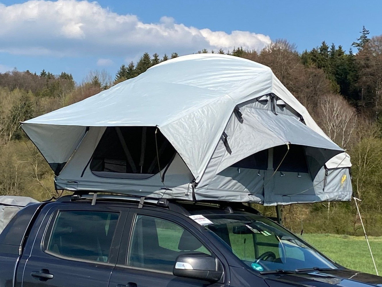 Tanami Pro Dachzelt Seitenansicht